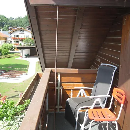 아파트 Gaestehaus Bach *