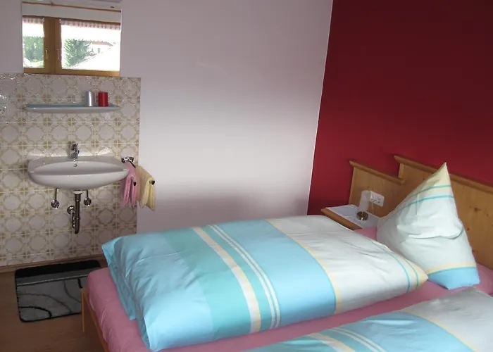 아파트 Gaestehaus Bach